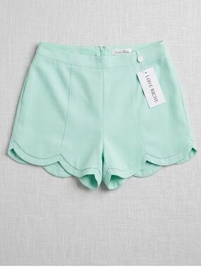 NWT Mint High-Waist Scallop Hem Shorts